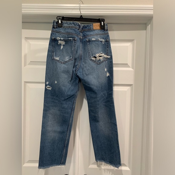 Zara Distressed Denim Jeans - Picture 2 of 4